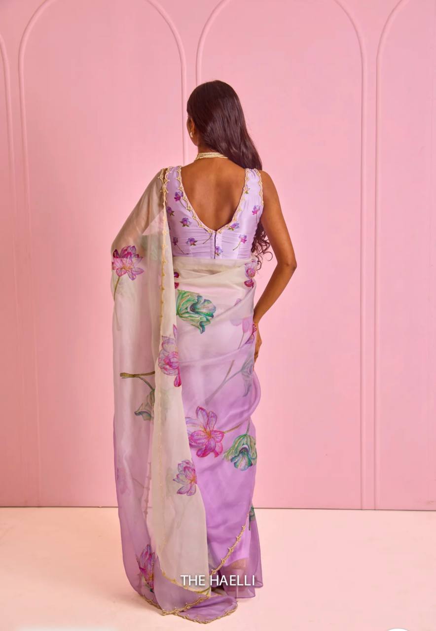Women's Exquisite Lavender & White Organza Saree with Hand-Painted Lotus Floral Motifs & Gold Embellished Border – Complete with Matching Printed Blouse for Festive & Special Occasions - Image 3